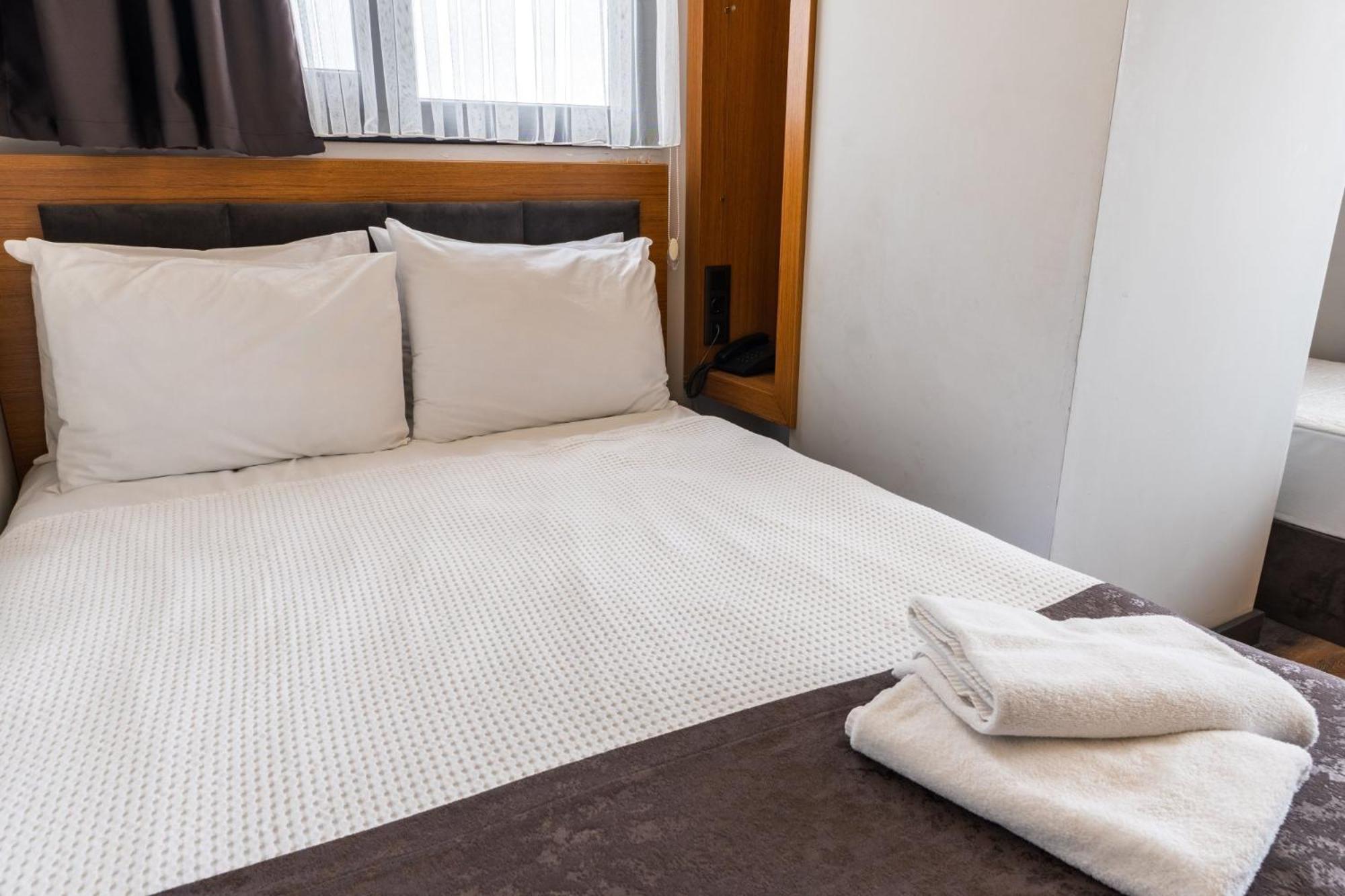Otel Emay 3*